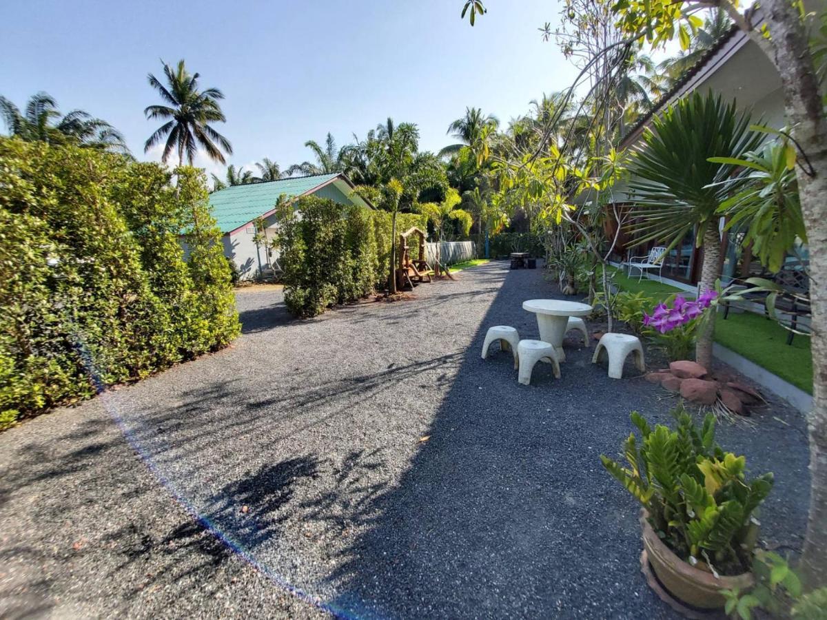 Amantra Homestay & Village Szuratthani Kültér fotó